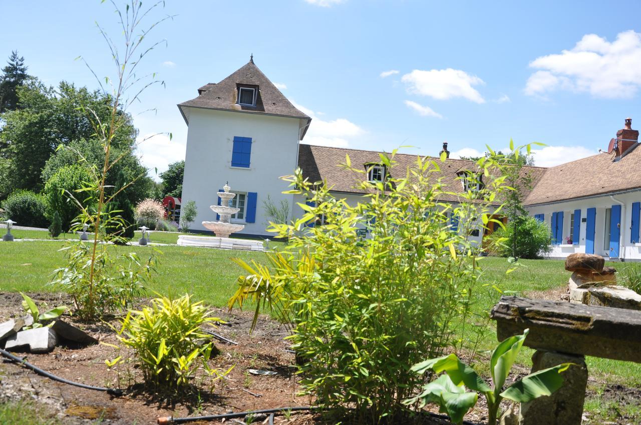 La Maison Du Lac Thionne Bagian luar foto